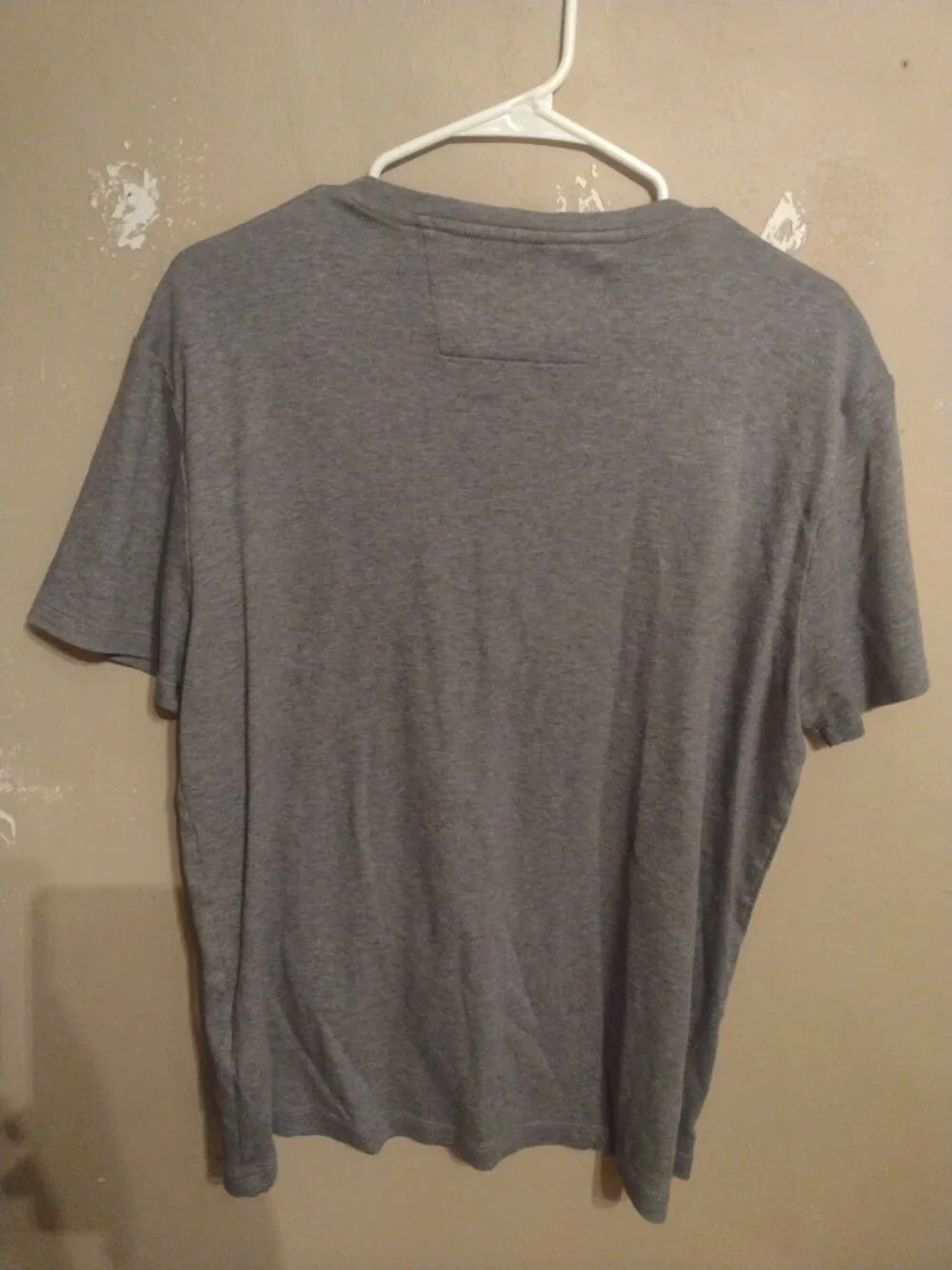 Banana Republic Luxury Touch Large L Gray Cotton T-Shirt